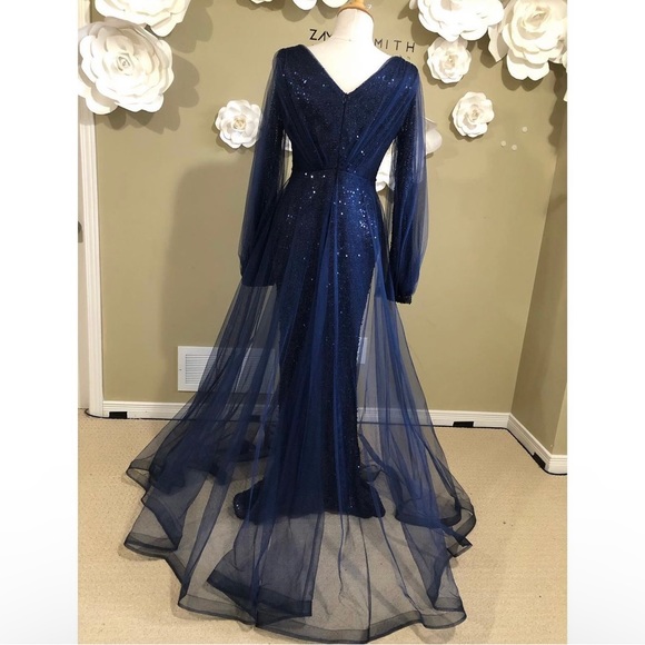 Navy V-neckline evening Dress - Picture 5 of 11